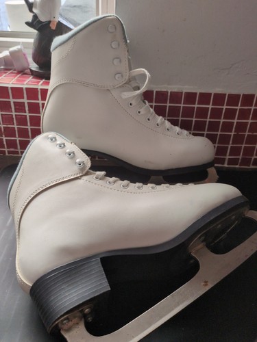 Jackson soft skate ice skates - skate,