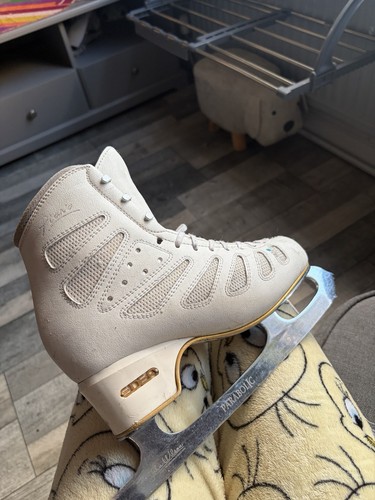 Edea piano boots fitted with - piano,